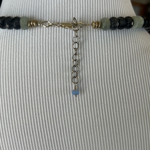 Neiman Marcus Necklace with Blue Faceted Stones and Pearls - Picture 2 of 4